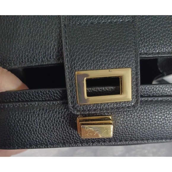 VINTAGE GUESS BLACK FAUX PEBBLED LEATHER SQUARE CROSSBODY BAG - Picture 12 of 13